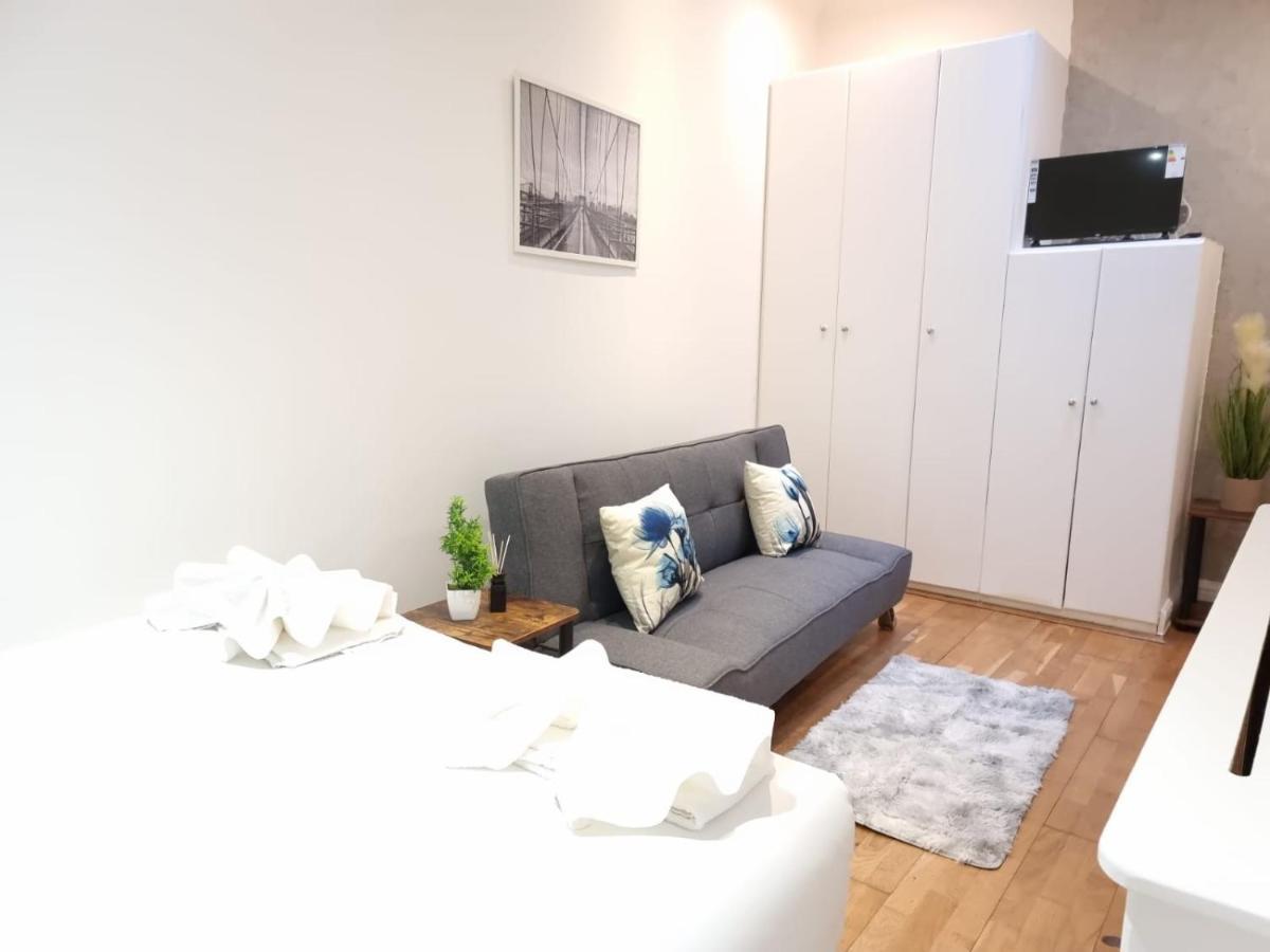 F1-Basement Studio Fits 3 Near Paddington Apartment Londra Exterior foto